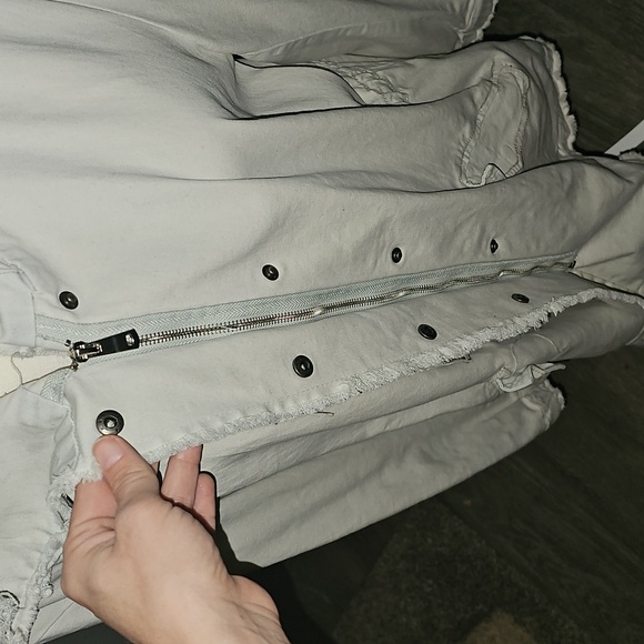 🤍SPRING,Womens beautiful light colored denim fall jacket sz LG. LA Coalition.💙 - Picture 13 of 13